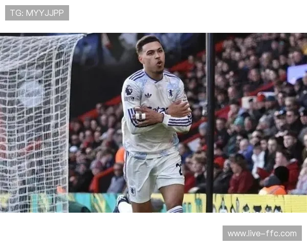 帕尔默捂耳庆祝回应外界质疑：带伤作战完成帽子戏法更为不易