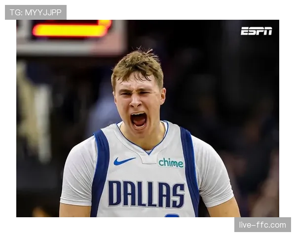 达拉斯飞翼用状元签选中康涅狄格大学后卫阿奇-福德